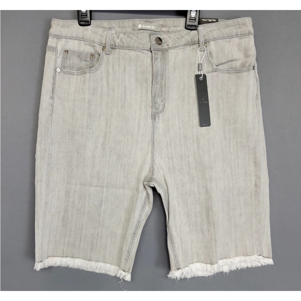 Tractr Light Gray Denim Shorts